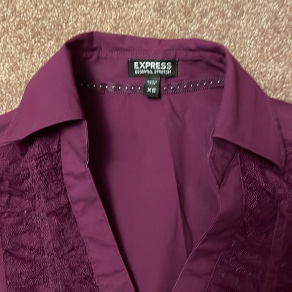 Express button down! - Picture 2 of 4